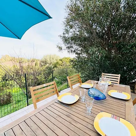 Aria Marina 2 * لوميو