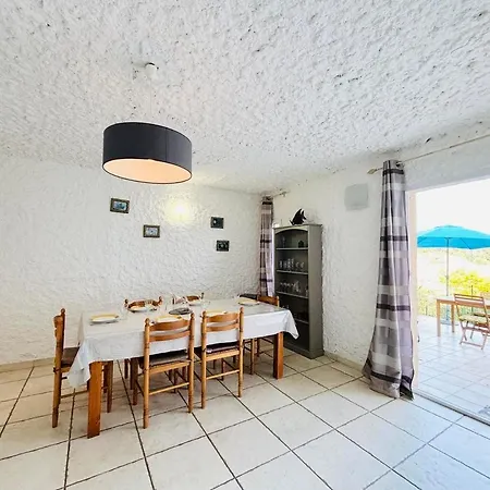 Lägenhet Aria Marina 2 *