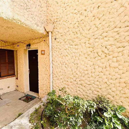 Aria Marina 2 * لوميو